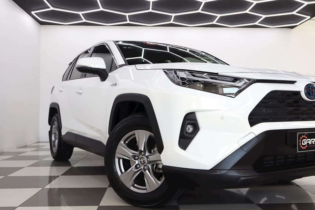 2023 Toyota RAV4 GX AXAH52R — photo 3