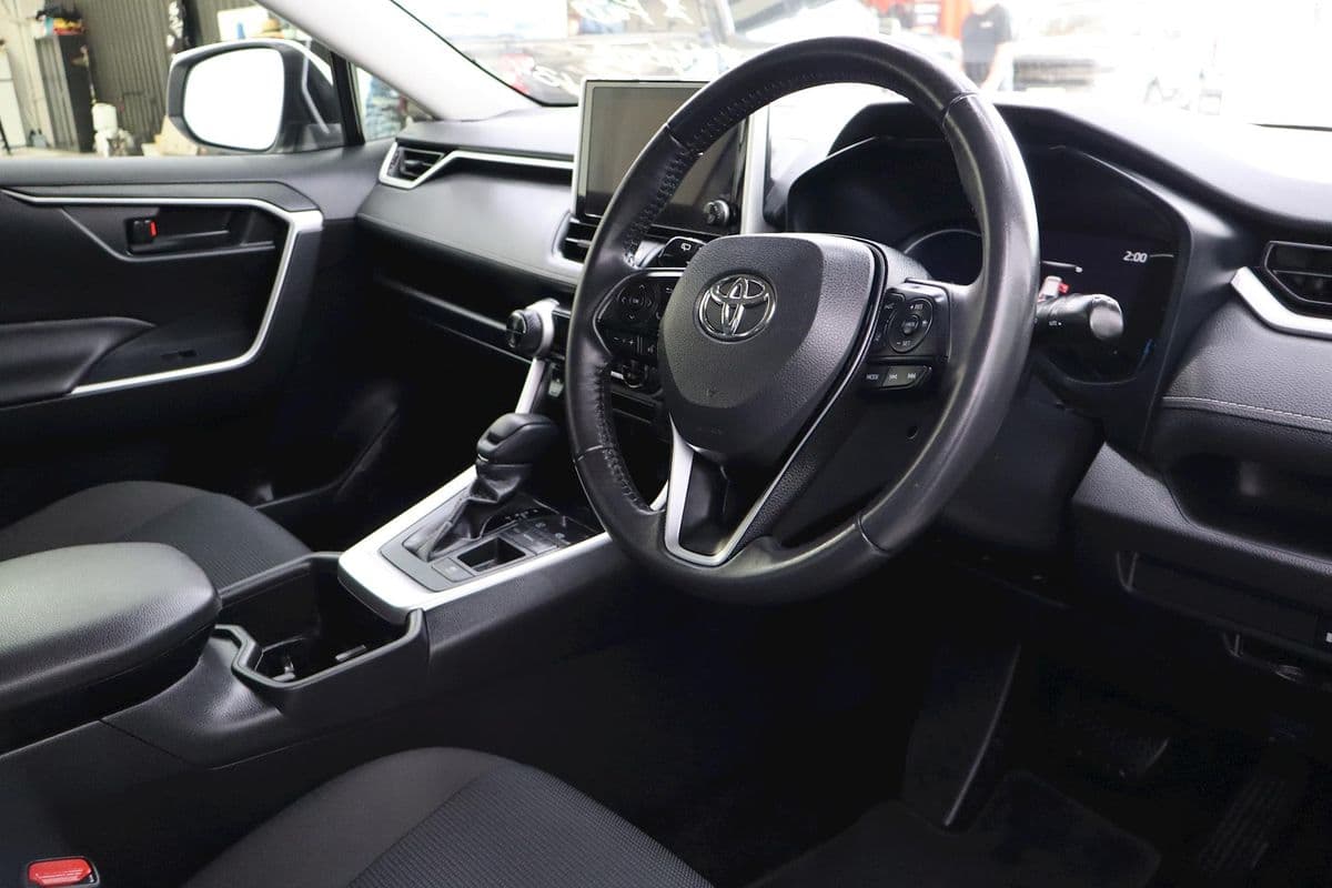 2023 Toyota RAV4 GX AXAH52R — photo 10