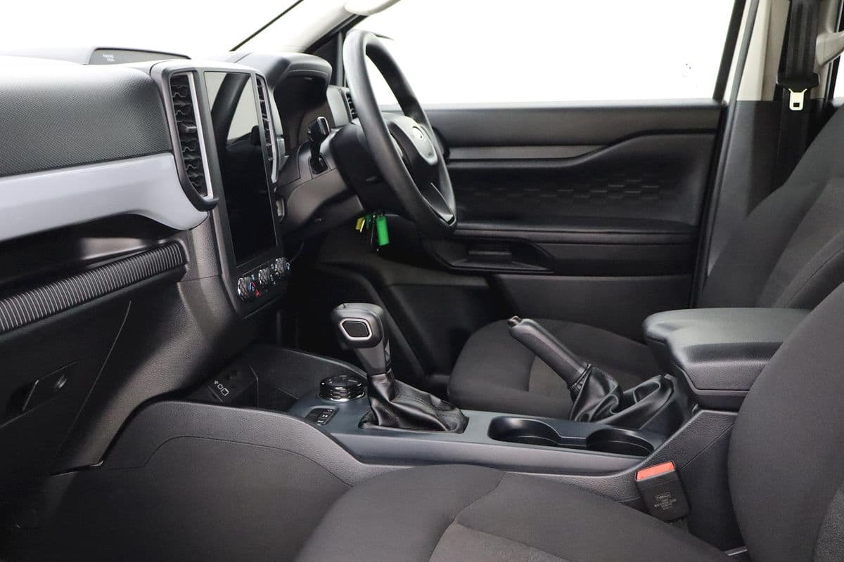 2024 Ford Ranger XL 4X4 2.0L — photo 9