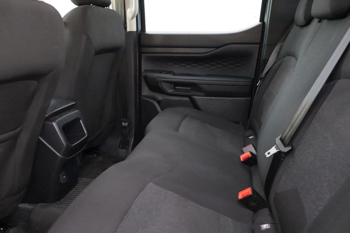 2025 Ford Ranger XL 4X4 2.0L — photo 9