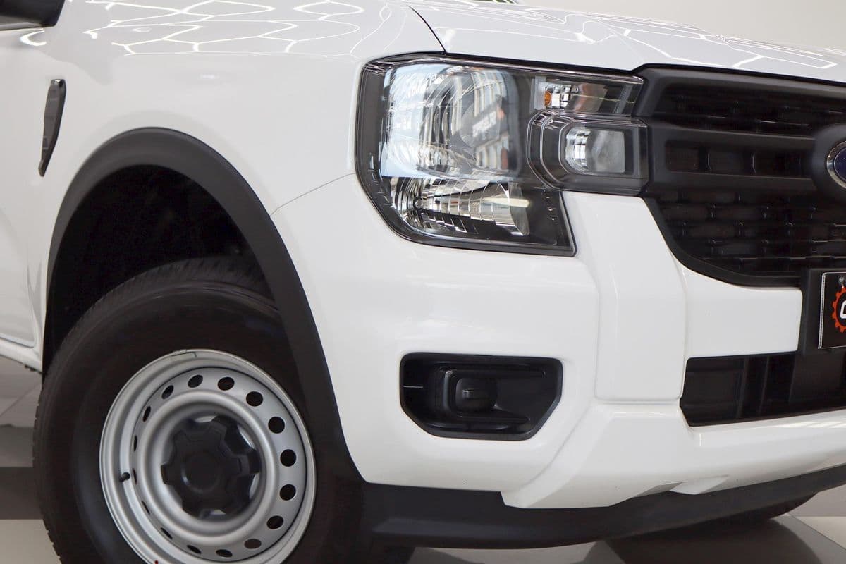 2025 Ford Ranger XL 4X4 2.0L — photo 2