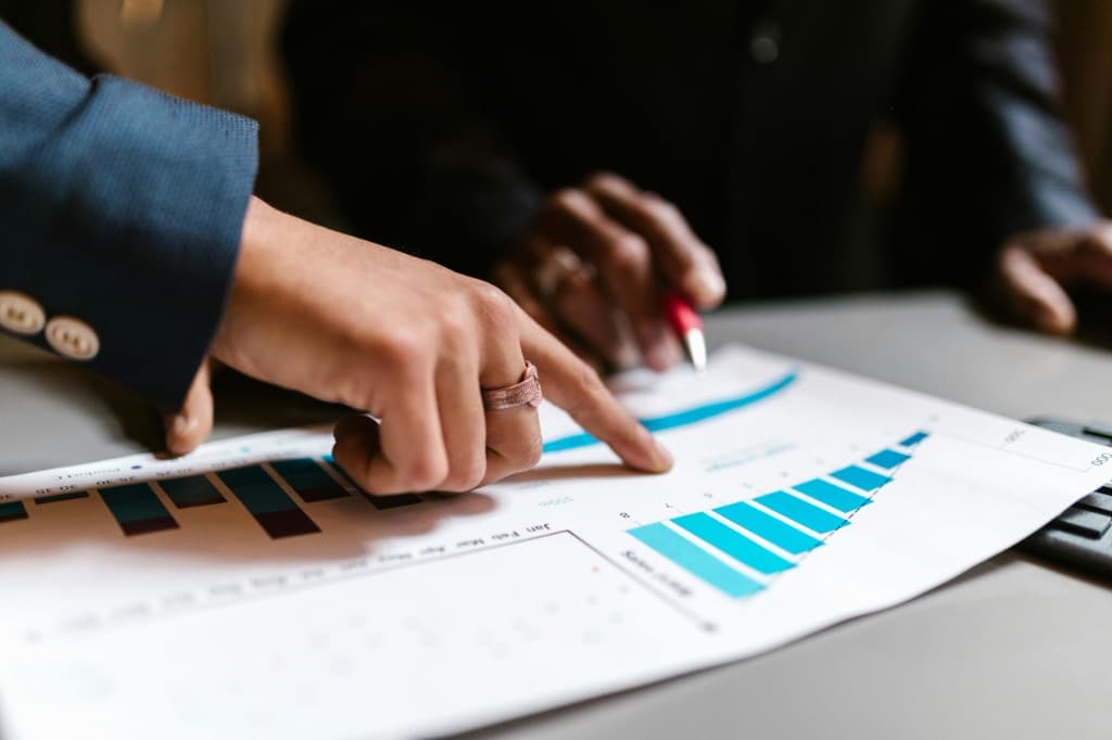 Broker vs bank: who should arrange your car finance?