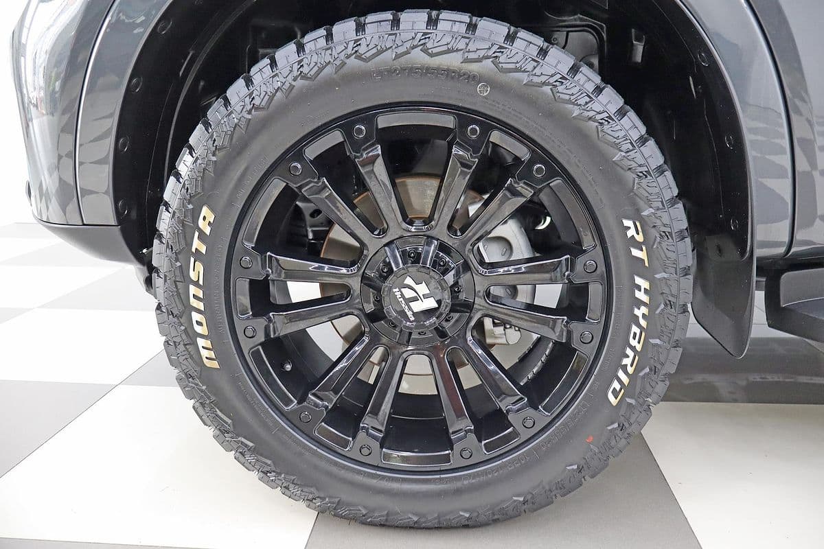 2023 Ford Everest Trend 2.0L — photo 8