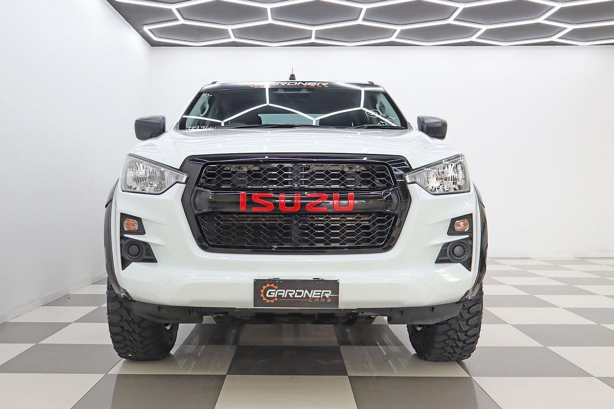 2023 Isuzu D-MAX SX 4X4 — photo 4