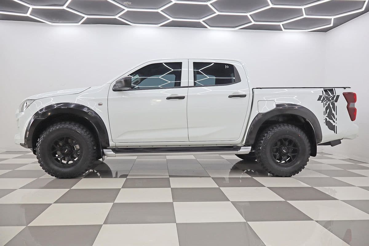 2023 Isuzu D-MAX SX 4X4 — photo 6