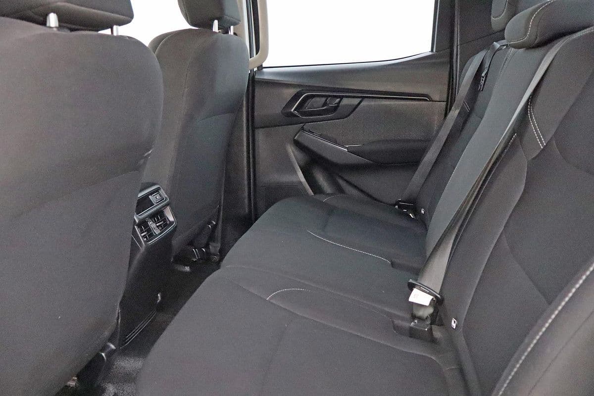 2023 Isuzu D-MAX SX 4X4 — photo 9
